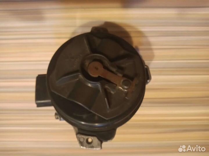 Распределитель зажигания mazda 323f bg. J927 B6