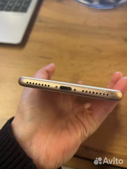 iPhone 8 Plus, 64 ГБ