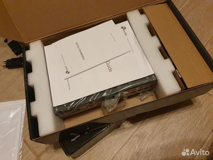 Коммутатор свитч TP-Link TL-SG1024D