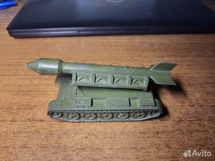 Игрушка танк СССР