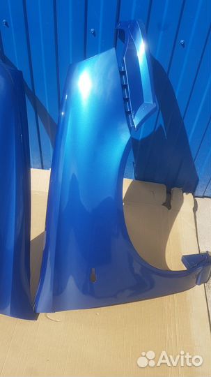 Крыло в цвет Калина (Пластик) цвет слива