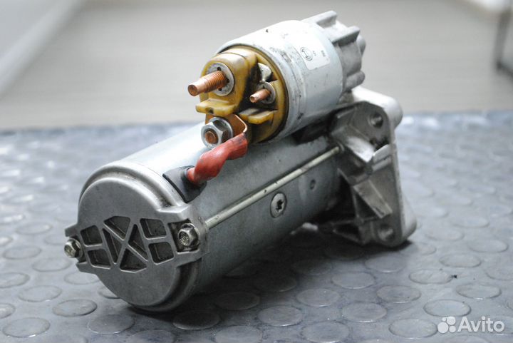 Стартер Renault Trafic, Laguna, Megane 2.0 dCi б/у