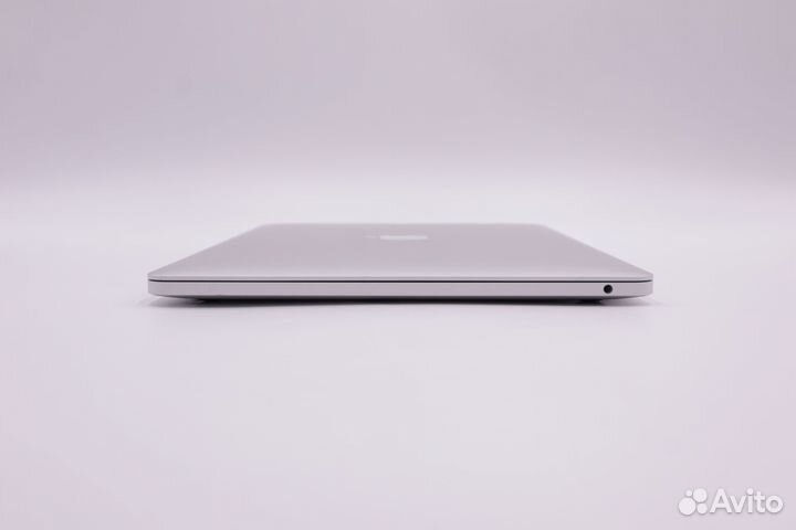 MacBook Pro 13 2022 m2 8gb 512gb