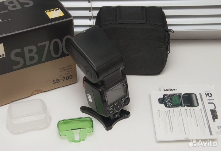 Внешняя вспышка Nikon SB 700