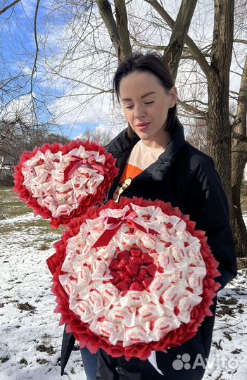 Съедобный женский букет из конфет