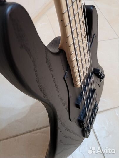 Басс-гитара FGN JMJ-5