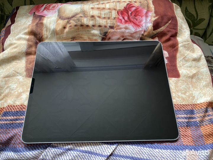 iPad pro 12 9 2022 m2 128gb