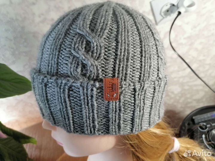 Вязаная шапка мужская