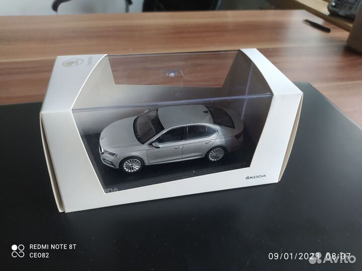 Модель машины 1:43 Skoda Octavia IV 2021 мг