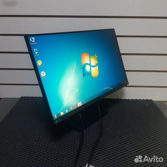 Монитор Samsung S24R650FDI