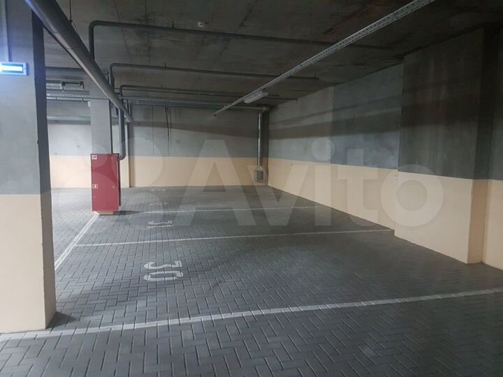 Машиноместо, 18 м²