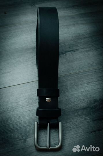 Кожаный ремень черного цвета 37мм