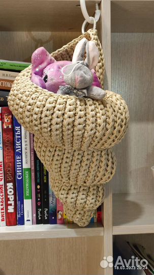 Кашпо вязаное ракушка подвесное