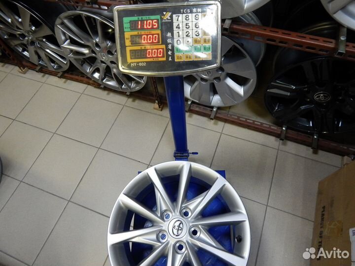 1185 Оригинал Toyota Prius Alpha R17 J7 5*114.3