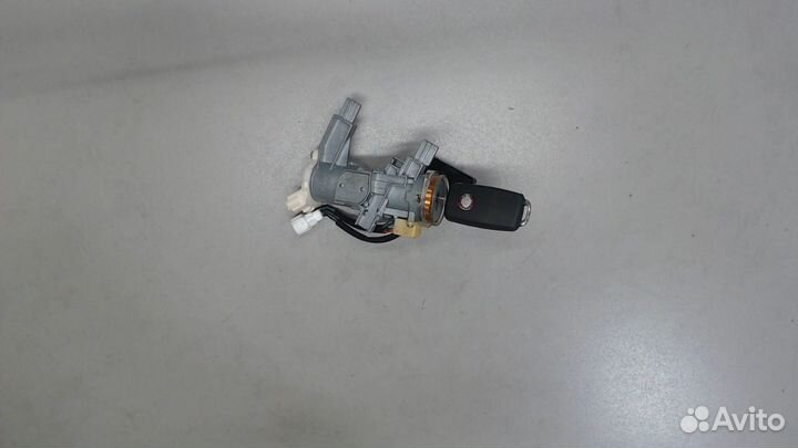 Замок зажигания Mitsubishi Outlander, 2003