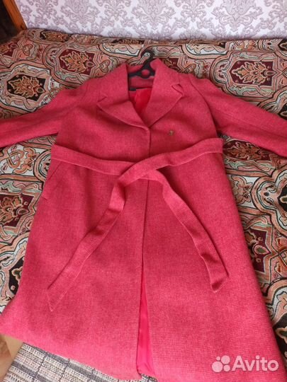 Пальто женское демисезонное,50 размер,шерсть