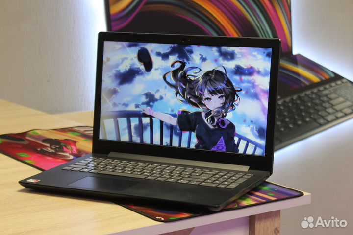 Ноутбук Lenovo с FullHD экраном и SSD: 240Gb