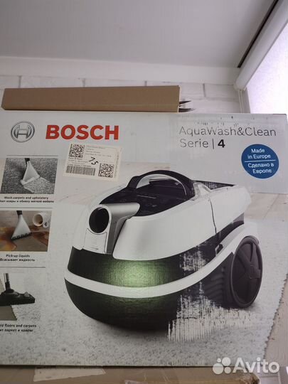 Моющий пылесос Bosch BWD421PET