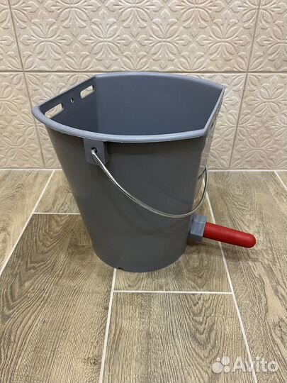 Поилка для телят 8 литров