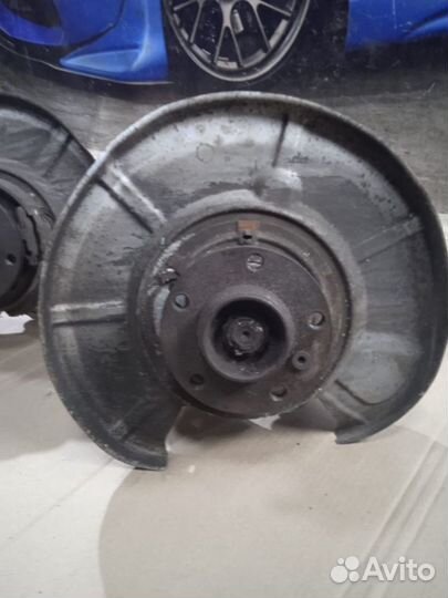 Кулак зад лев сборе с приводом и ступиц BMW 7 E65