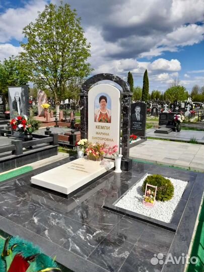 Облицовка могил тротуарной плиткой