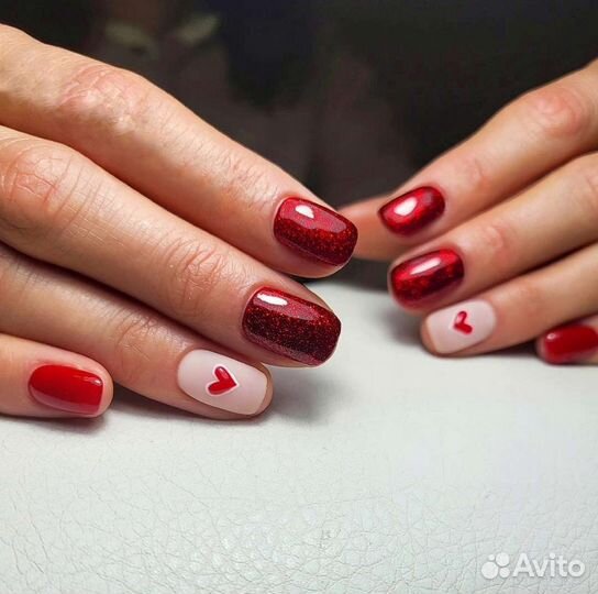 Маникюр с покрытием гель-лаком