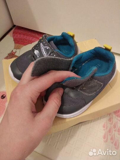 Ботинки - кросовки для мальчика 19 размер
