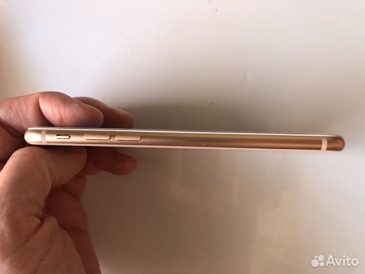 iPhone 8, 64 ГБ