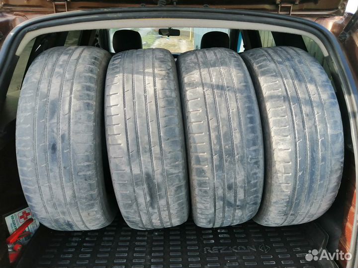 Nokian Tyres Hakka Black 2 SUV 215/65 R16