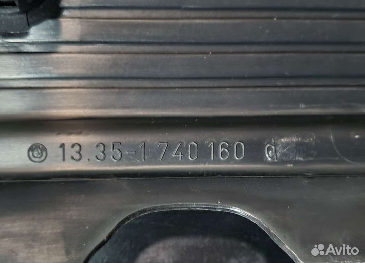 Крышка двигателя декоративная BMW M52