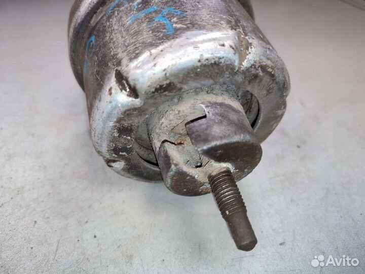 Подушка двс право на Opel Vectra B