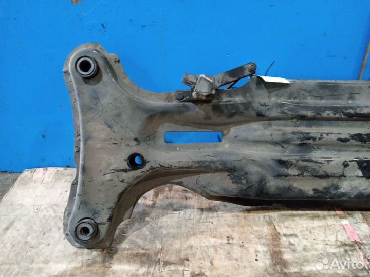 Подрамник задний Toyota Camry V30 2000-2005