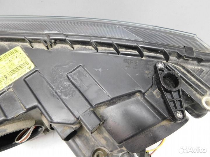 Фара правая Skoda Octavia