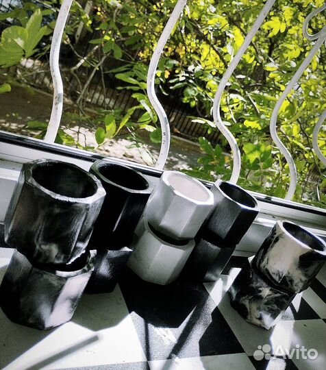 Гипсовые изделия, кашпо