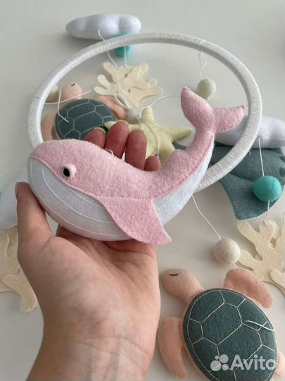 Мобиль на детскую кроватку