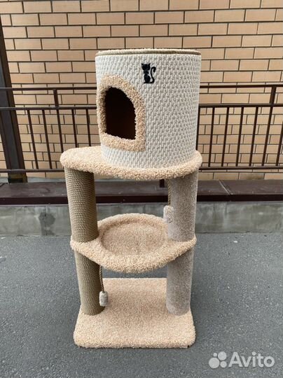 Домик - когтеточка, лежанка для котов новый
