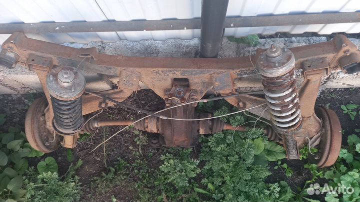 Задня балка в сборе bmw E28