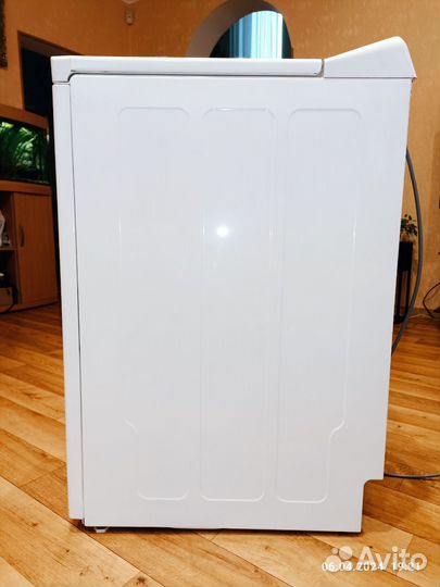 Стиральная машина с вертикальной загрузкой