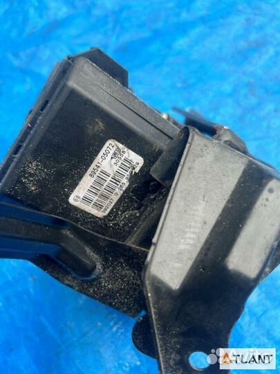 Блок abs toyota avensis