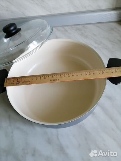 Кастрюля новая
