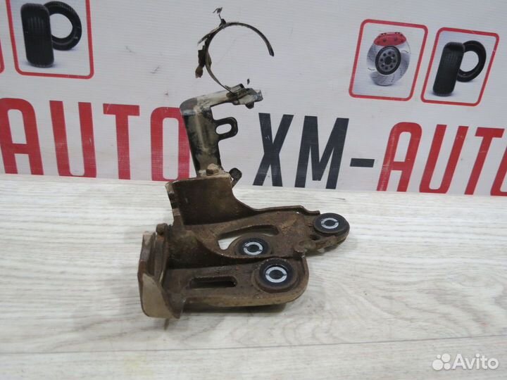 Кронштейн крепления троса кпп Hyundai Creta