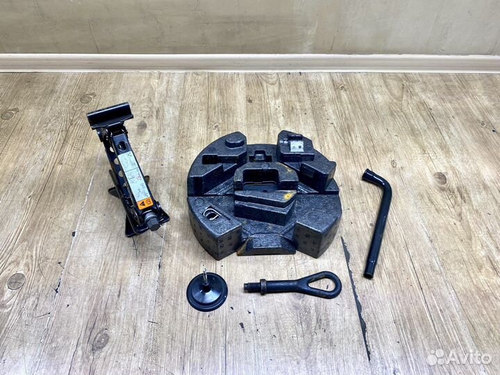 Органайзер для инструмента Ford Focus 3 2011-2019г