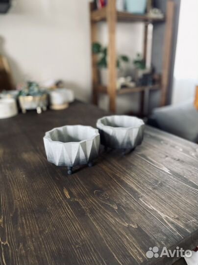 Кашпо для цветов из бетона