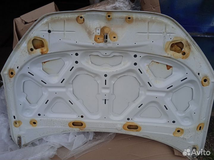 Капот LADA granta