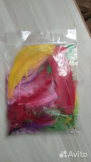 Перья декоративные для рукоделия