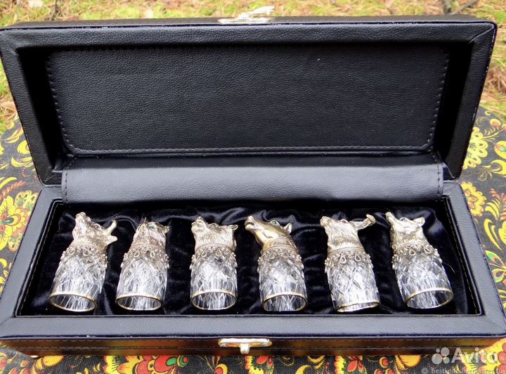 Набор хрустальных стопок