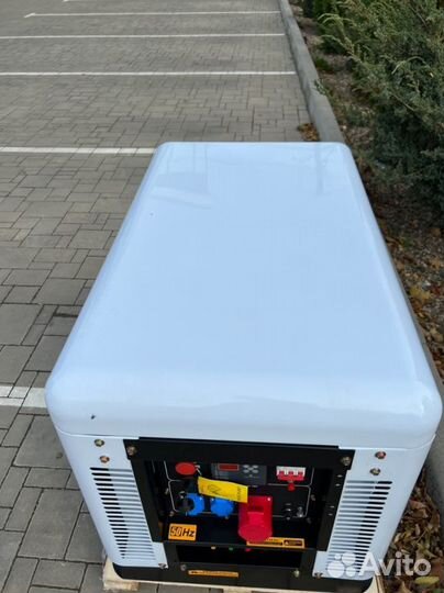 Дизельный генератор 13,5 kW G-power трехфазный DG1