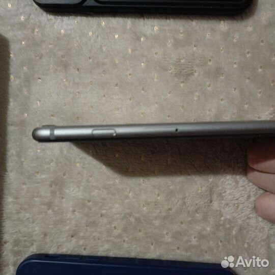 iPhone 6S, 32 ГБ