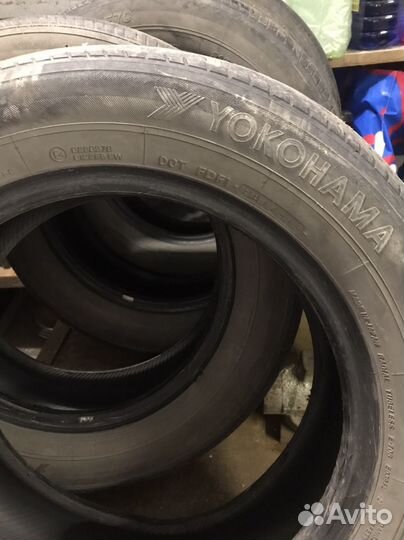 Yokohama dB Decibel E70 215/60 R16