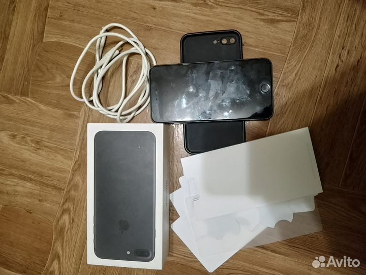 iPhone 8 plus 64gb черный